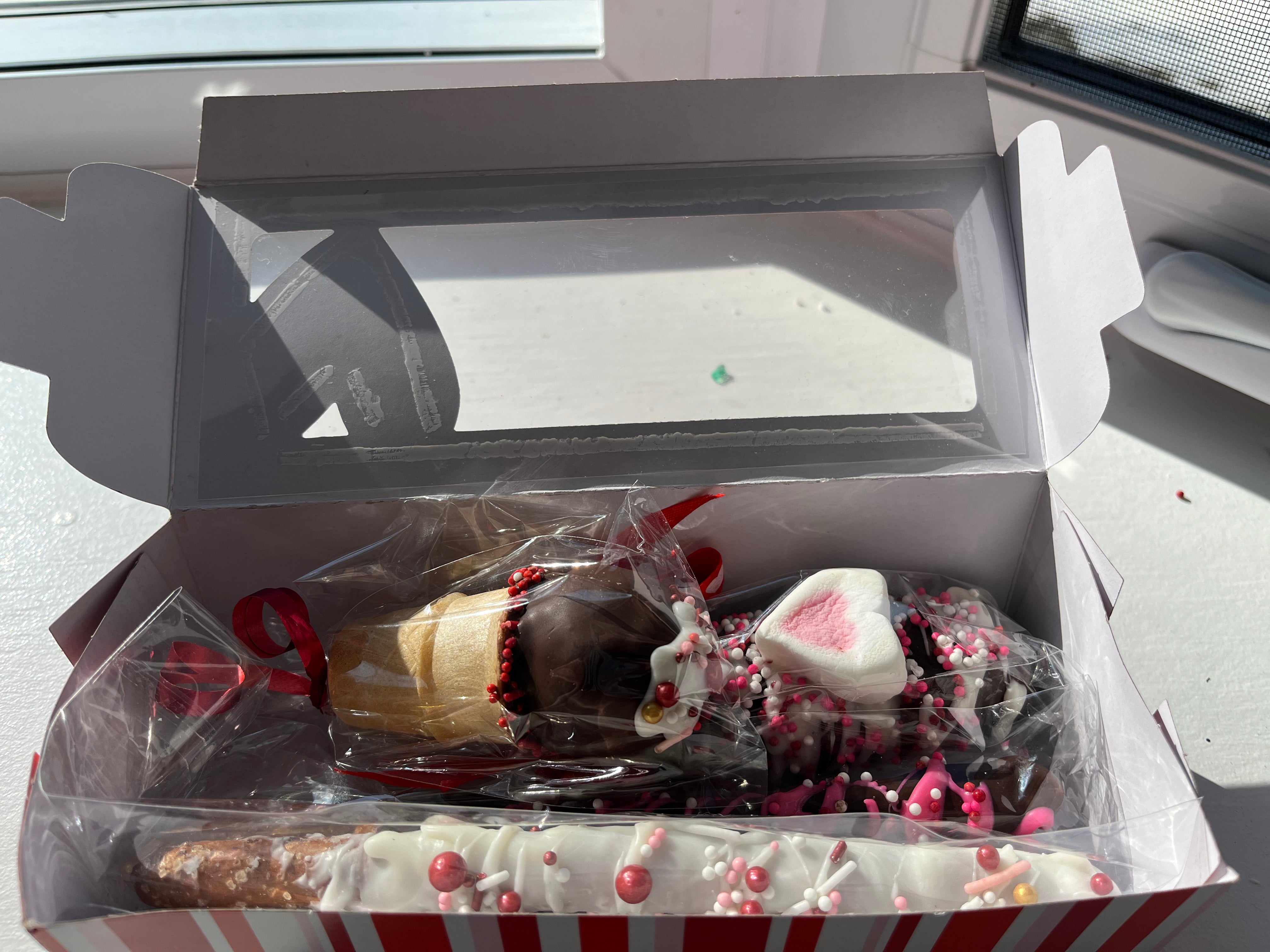 Valentine’s treat box